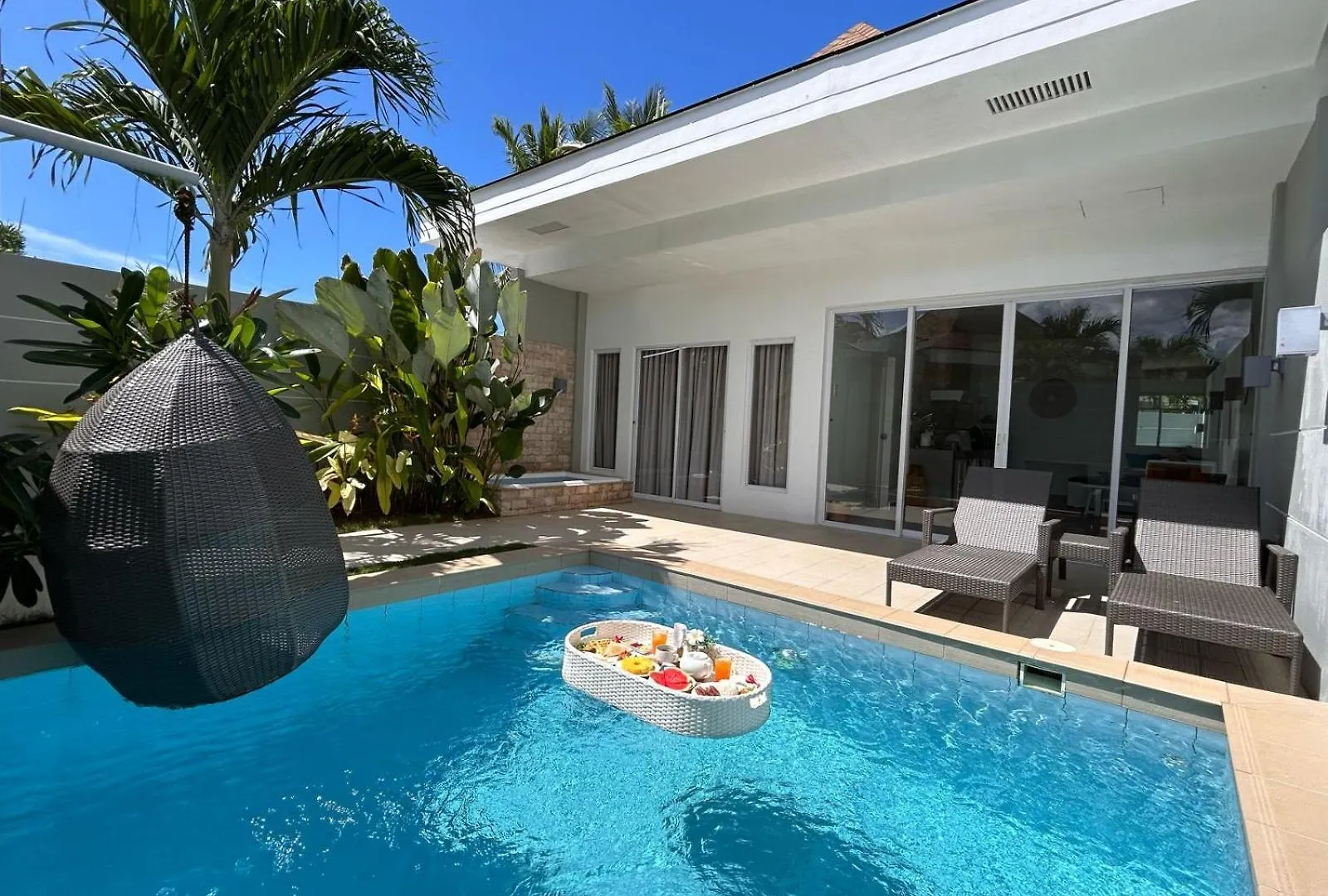 Pineale Villas, Resort And Spa Панглао